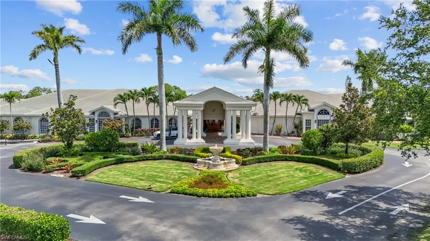 96 Glen Eagle Cir, Naples, Florida 34104