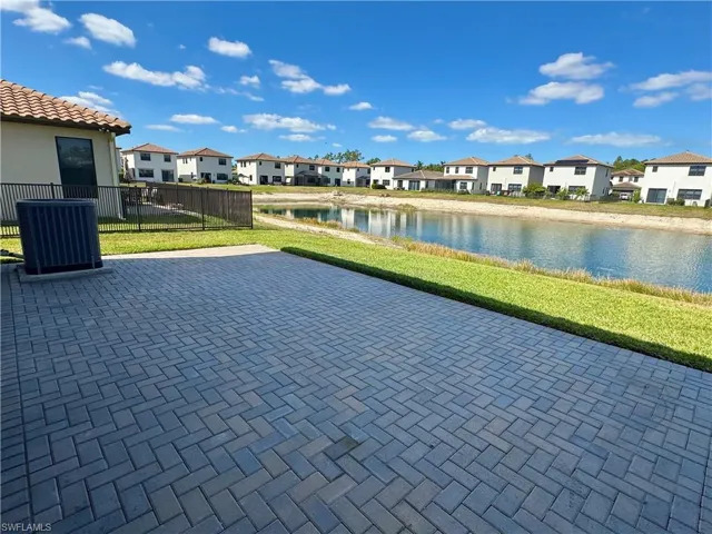 8984 Madrid Cir, Naples, Florida 34104