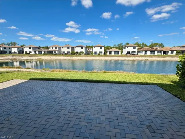 8984 Madrid Cir, Naples, Florida 34104