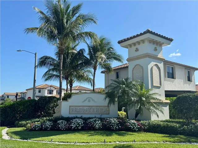 8984 Madrid Cir, Naples, Florida 34104