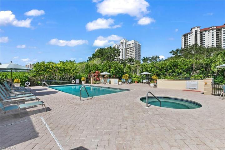 7000 Pelican Bay BLVD # 101, NAPLES FL 34108