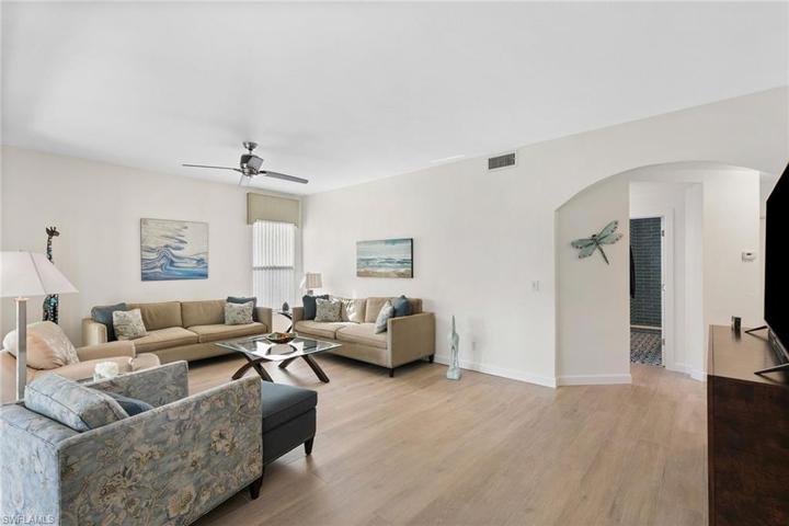 7000 Pelican Bay BLVD # 101, NAPLES FL 34108
