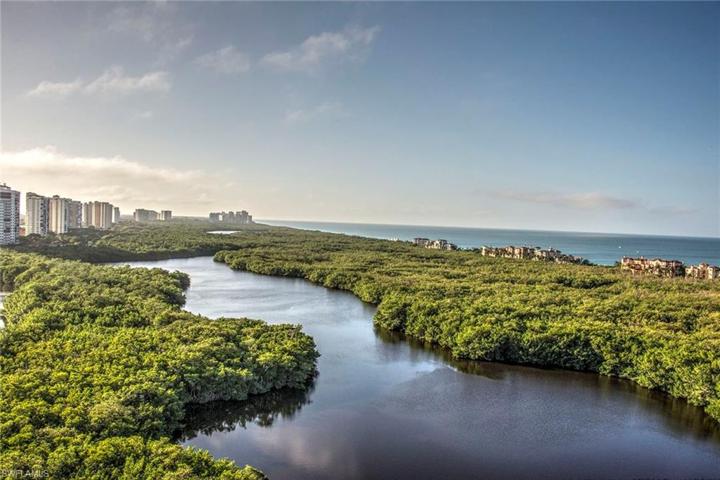 7000 Pelican Bay BLVD # 101, NAPLES FL 34108
