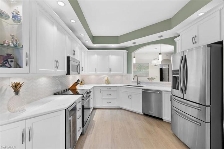 7000 Pelican Bay BLVD # 101, NAPLES FL 34108