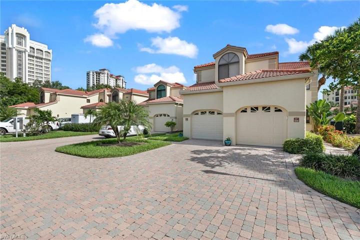 7000 Pelican Bay BLVD # 101, NAPLES FL 34108