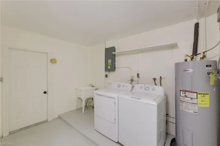 1934  Howe  CT, North Fort Myers, FL 33903
