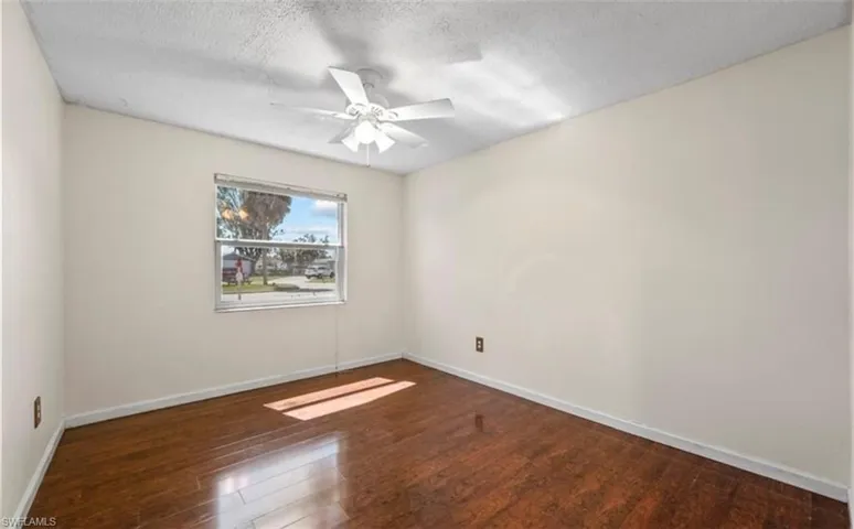 1934  Howe  CT, North Fort Myers, FL 33903
