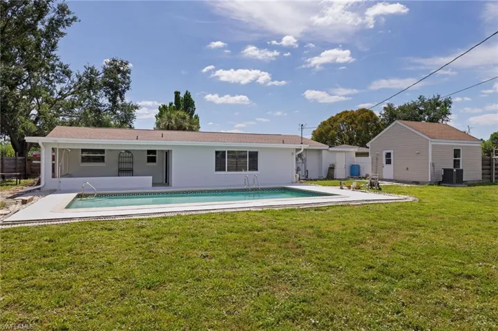 1934  Howe  CT, North Fort Myers, FL 33903
