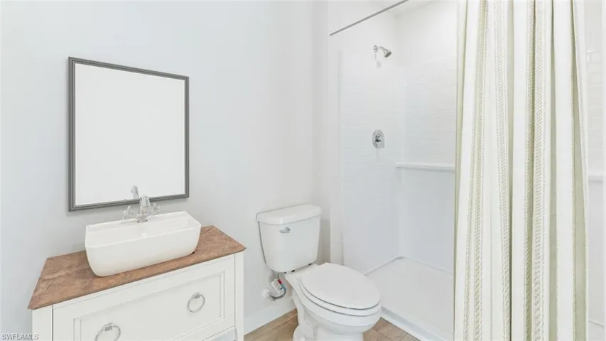 MODEL HOME