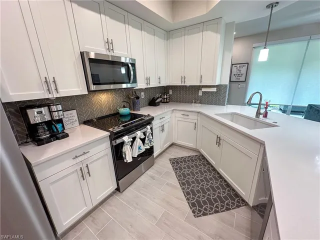 220  Indies Dr E  , Naples, FL 34114