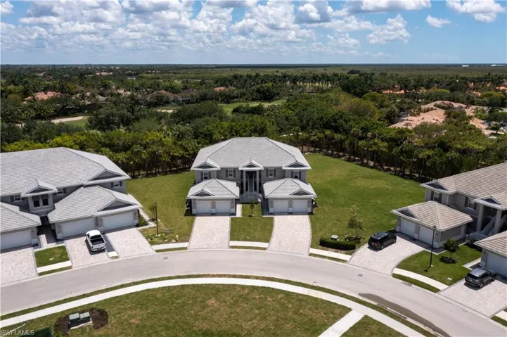 220  Indies Dr E  , Naples, FL 34114