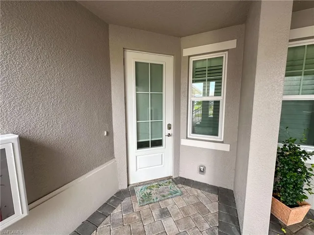 220  Indies Dr E  , Naples, FL 34114