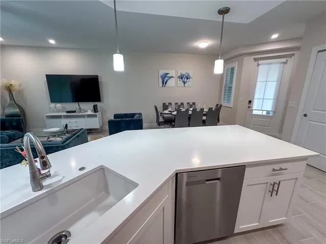 220  Indies Dr E  , Naples, FL 34114