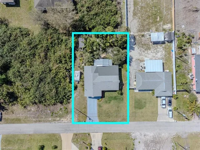 1604  Karen S AVE, Lehigh Acres, FL 33976