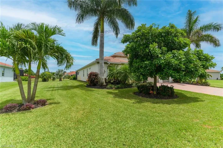 18709 Lake Hammock Dr, Naples, Florida 34114
