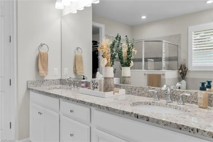 18709 Lake Hammock Dr, Naples, Florida 34114