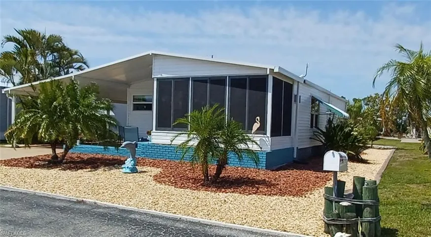 9210  Bonita  DR, North Fort Myers, FL 33903