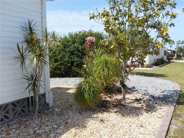 9210  Bonita  DR, North Fort Myers, FL 33903