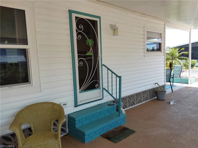 9210  Bonita  DR, North Fort Myers, FL 33903