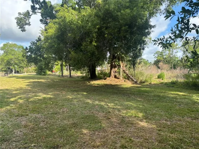 2948 Garden St, North Fort Myers, Florida 33917