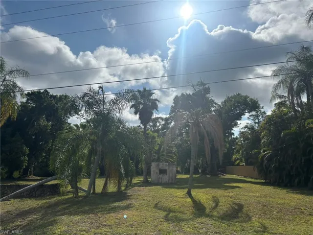 2948 Garden St, North Fort Myers, Florida 33917