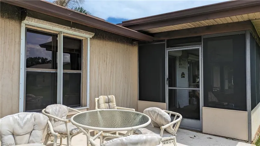 104 Fleur De Lis Ln, Naples, Florida 34112