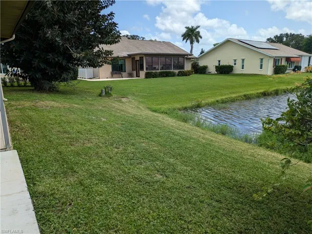 104 Fleur De Lis Ln, Naples, Florida 34112