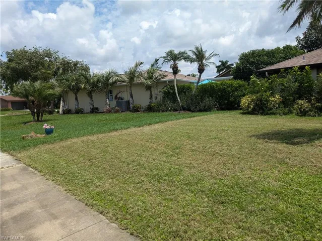 104 Fleur De Lis Ln, Naples, Florida 34112
