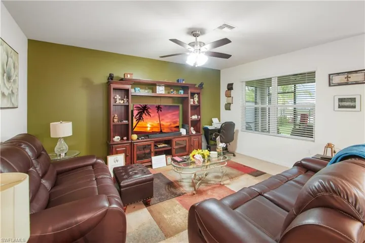 19420 Mossy Ledge Ter, Lehigh Acres, Florida 33936
