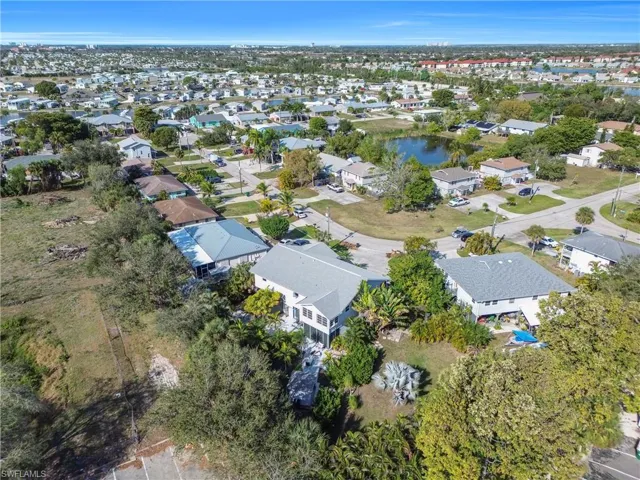 17324/17326 Whitewater Ct 326, Fort Myers Beach, Florida 33931