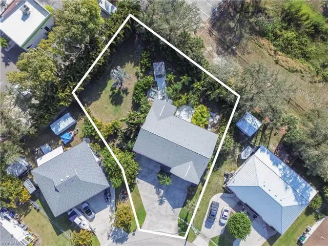 17324/17326 Whitewater Ct 326, Fort Myers Beach, Florida 33931