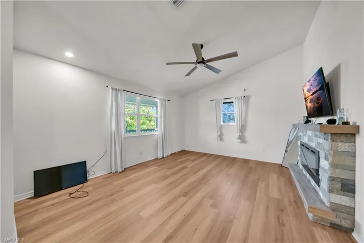 17324/17326 Whitewater Ct 326, Fort Myers Beach, Florida 33931