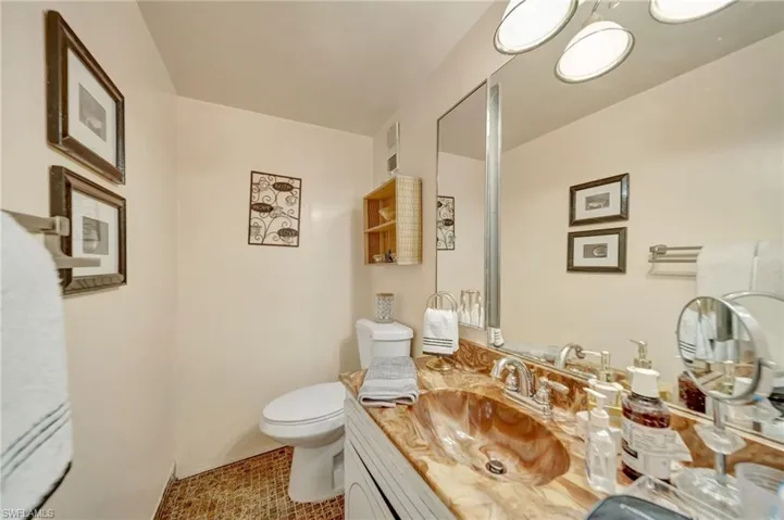 14154  Kendale Lakes  CIR, Miami, FL 33183