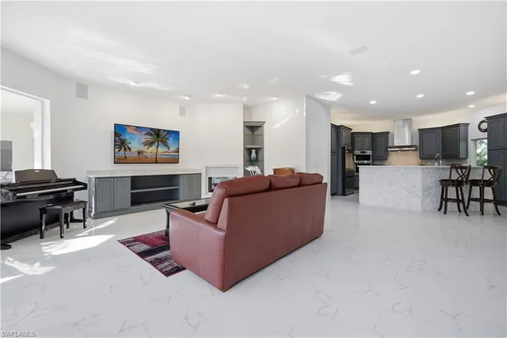 27231 Lakeway Ct, Bonita Springs, Florida 34134