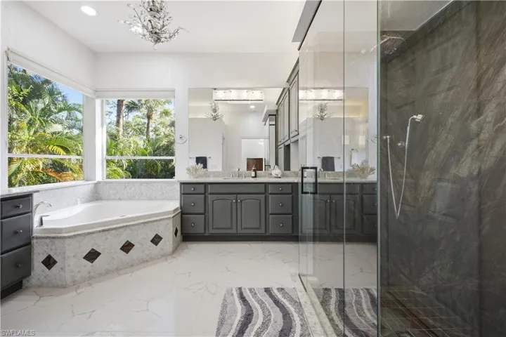 27231 Lakeway Ct, Bonita Springs, Florida 34134