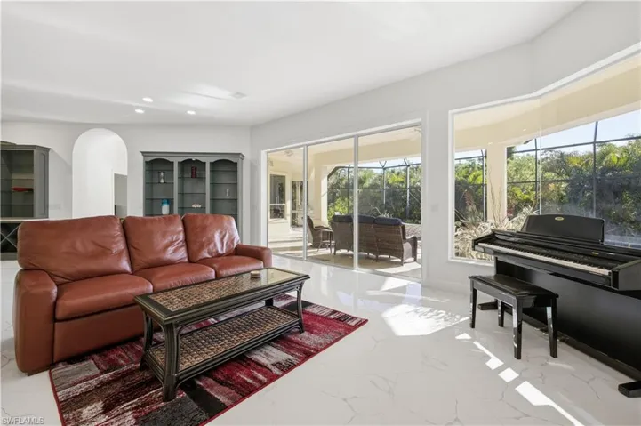 27231 Lakeway Ct, Bonita Springs, Florida 34134