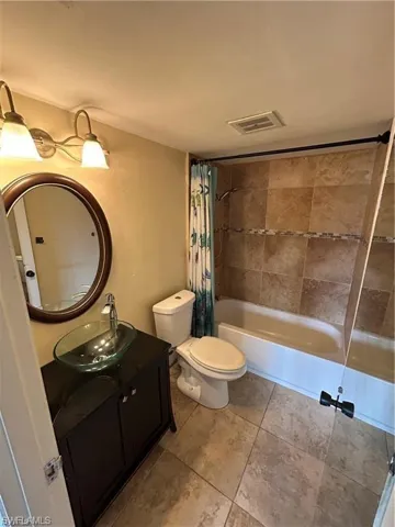 2828  Jackson  ST, Fort Myers, FL 33901