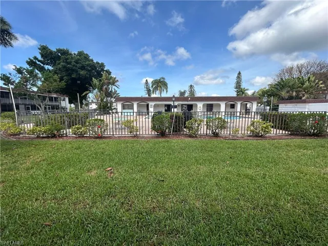 2828  Jackson  ST, Fort Myers, FL 33901