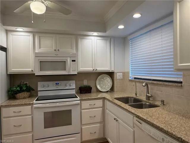 2121 Collier Ave 109, Fort Myers, Florida 33901