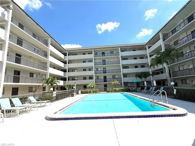 2121 Collier Ave 109, Fort Myers, Florida 33901