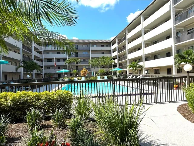 2121 Collier Ave 109, Fort Myers, Florida 33901