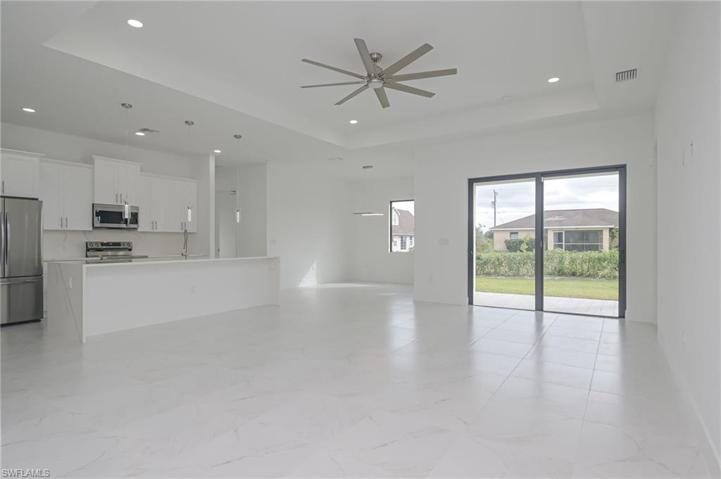 3303  21st SW ST, Lehigh Acres, FL 33976