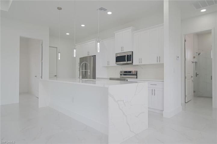 3303  21st SW ST, Lehigh Acres, FL 33976