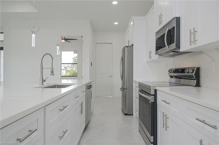 3303  21st SW ST, Lehigh Acres, FL 33976