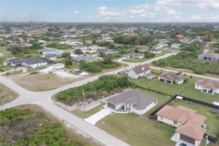 3303  21st SW ST, Lehigh Acres, FL 33976