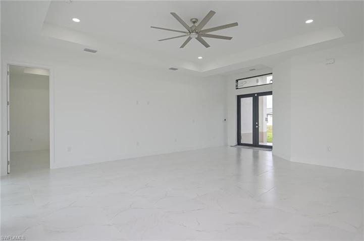 3303  21st SW ST, Lehigh Acres, FL 33976
