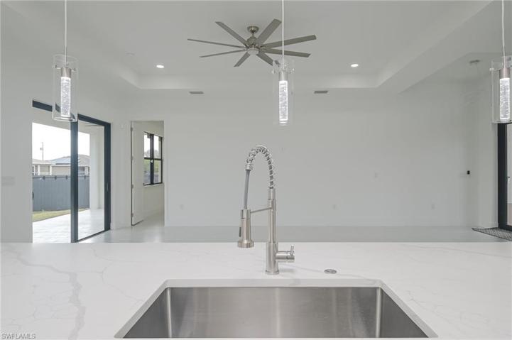 3303  21st SW ST, Lehigh Acres, FL 33976