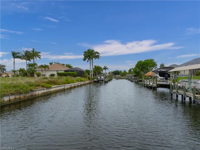 2517 Sw 30th Ter, Cape Coral, Florida 33914