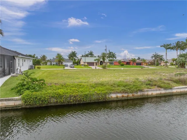 2517 Sw 30th Ter, Cape Coral, Florida 33914