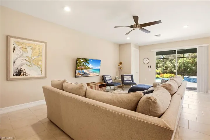 844 Heather Lake Ave, Cape Coral, Florida 33993